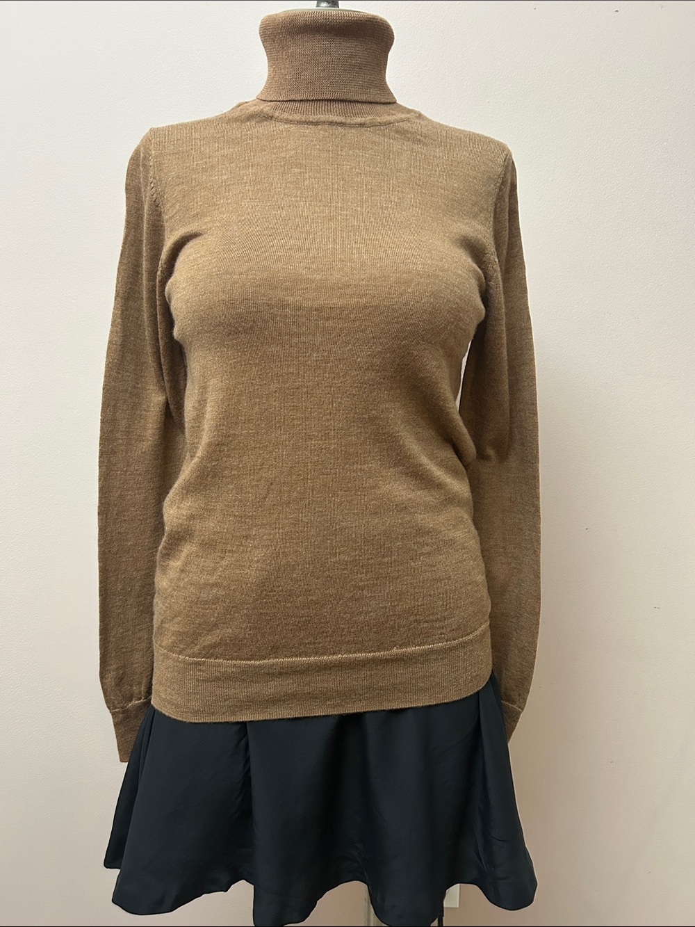 Muji Wool Camel Brown Turtleneck Sweater size M